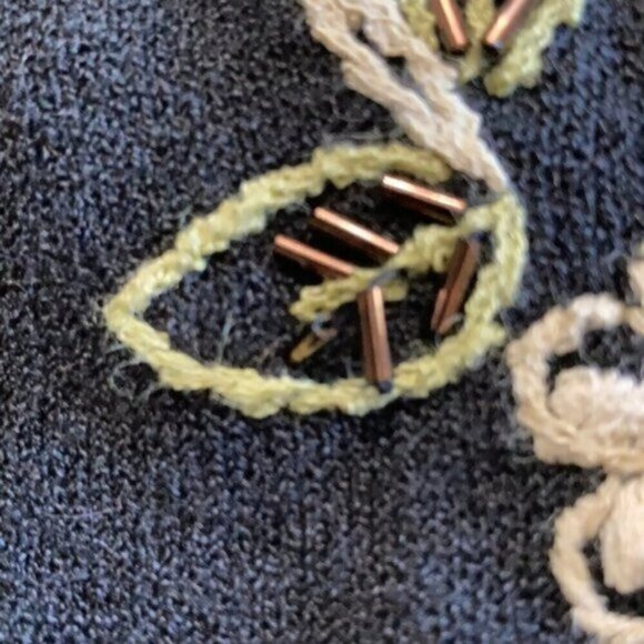 ALFRED Dunner Brown Embroider Floral Knit Short Sleeve Sweater - Picture 10 of 10